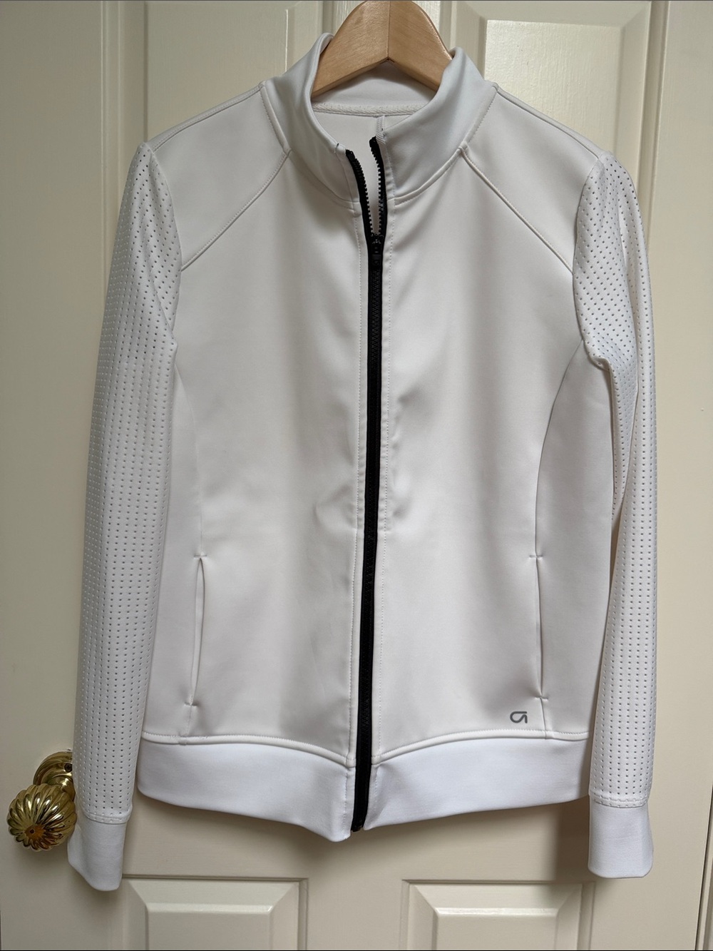 GAP sz M Mesh Sleeve Jacket in Optic White - sporty